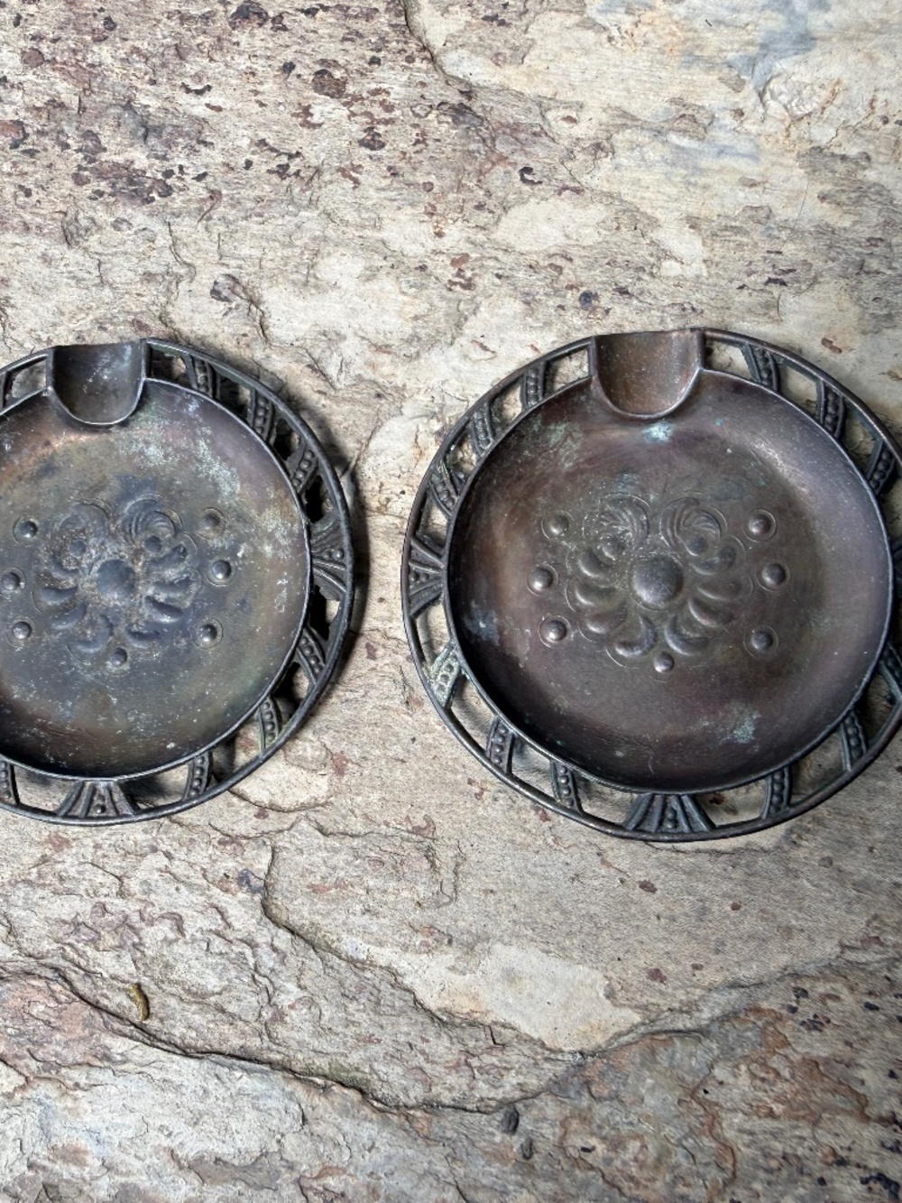 2 Vintage Metal Ashtray Ashtrays Set Floral Mini Small Stacking Mid Century 3”